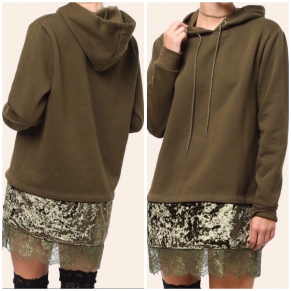 ❄️LAST1️⃣//OLIVE VELVET LACE SWEATSHIRT - Picture 1 of 5